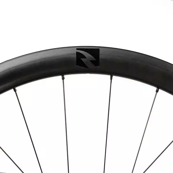 Reynolds® Reynolds AR 41 Carbon Clincher Disc Wheelset 5 Reynolds® Reynolds AR 41 Carbon Clincher Disc Wheelset - Image 5