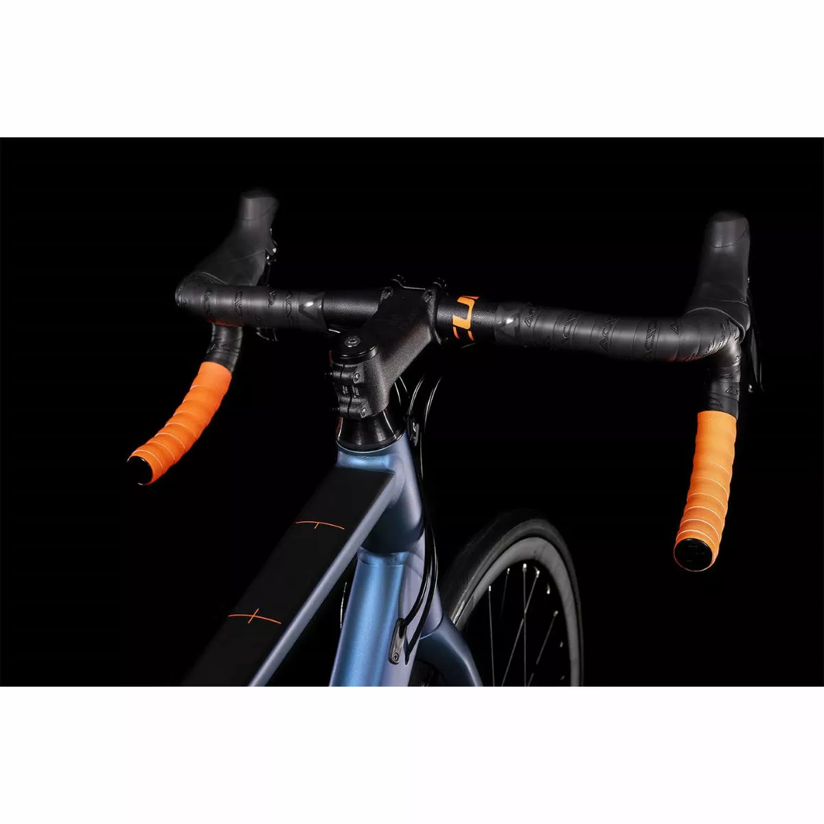 Cube Attain Road Bike (2022) 2 Cube Attain Road Bike (2022) - Image 2