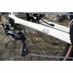 Orro Terra C HYD 7020 RR9 Gravel Bike (2023) -Bikes Sales Store Orro Terra C 105 Hydro RR9 Gravel Bike 2021 Adventure Bikes Chalk 2021 ORRTC2702RR9SDC48 2