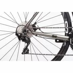 Orro Terra Gravel 105 R900 Flatbar Gravel Bike (2023) 12 Orro Terra Gravel 105 R900 Flatbar Gravel Bike (2023) -Bikes Sales Store Orro20Terra20Gravel2010520R90020Flatbar20Gravel20Bike202023203