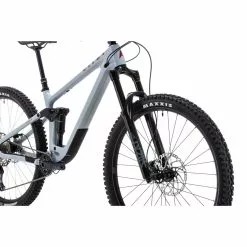 Vitus Escarpe 29 CRS Mountain Bike 30 Vitus Escarpe 29 CRS Mountain Bike -Bikes Sales Store Vitus Escarpe 29 CRS Mountain Bike 2022 Oryx Grey 11