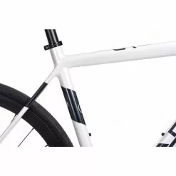 Orro Gold EVO 105 Hydro R800 Road Bike (2023) -Bikes Sales Store White Graphite Gold Evo 105 Seat